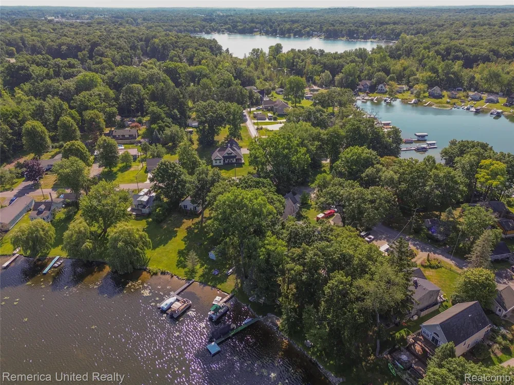 1491 Division Drive Hartland Township, MI 48353