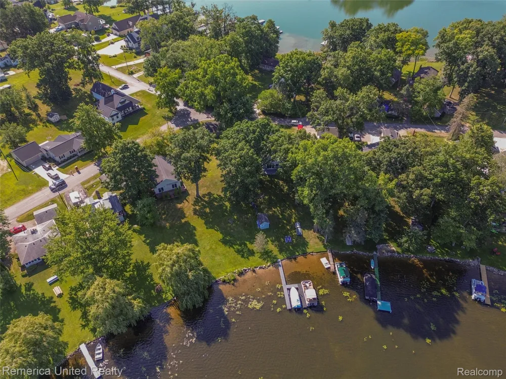 1491 Division Drive Hartland Township, MI 48353