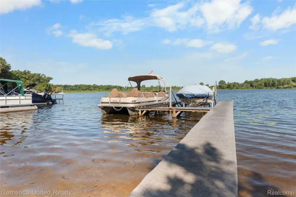 1491 Division Drive Hartland Township, MI 48353