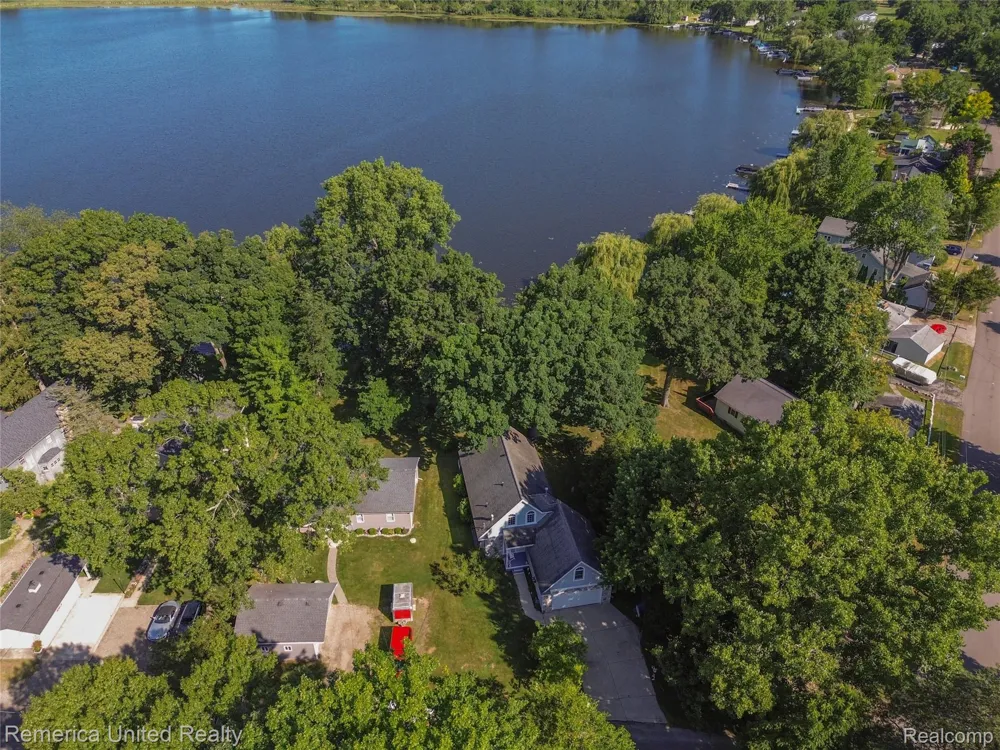 1491 Division Drive Hartland Township, MI 48353