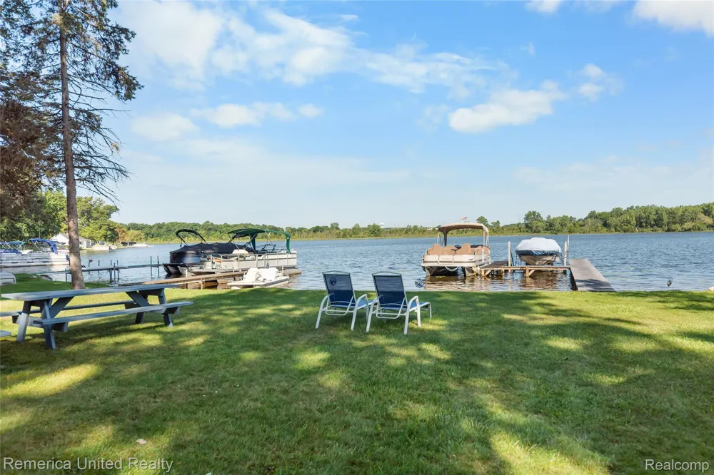 1491 Division Drive Hartland Township, MI 48353