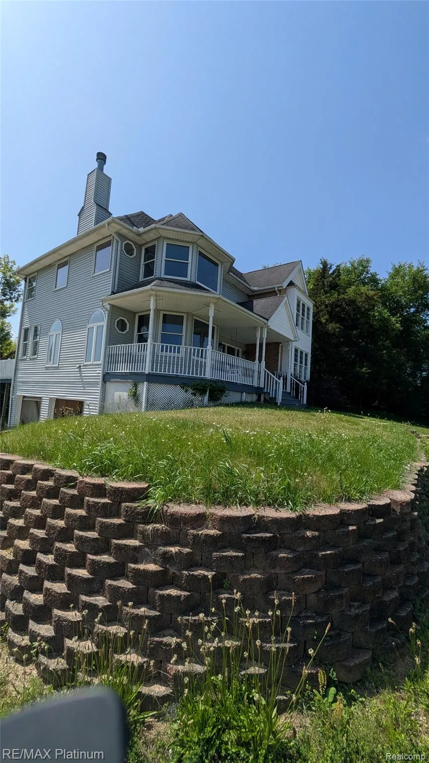 10149 Emerald Drive Cambridge Township, MI 49230