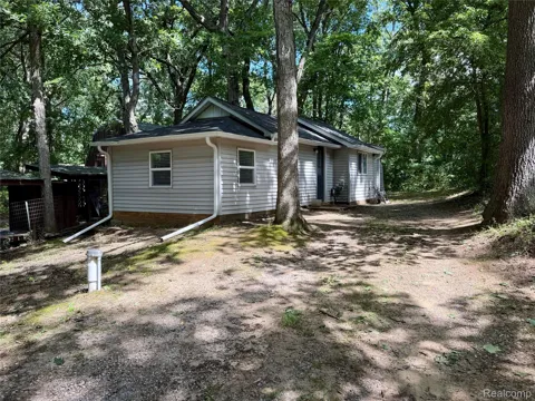 5145 Timber Lane