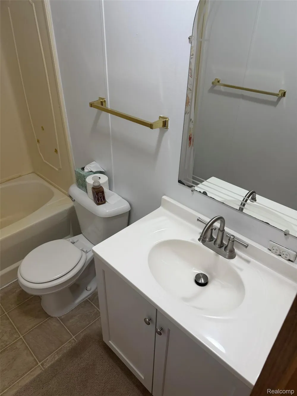 2500 Mann Road Clarkston City, MI 48346