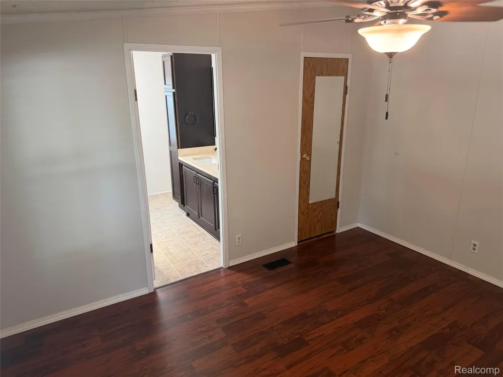 2500 Mann Road Clarkston City, MI 48346