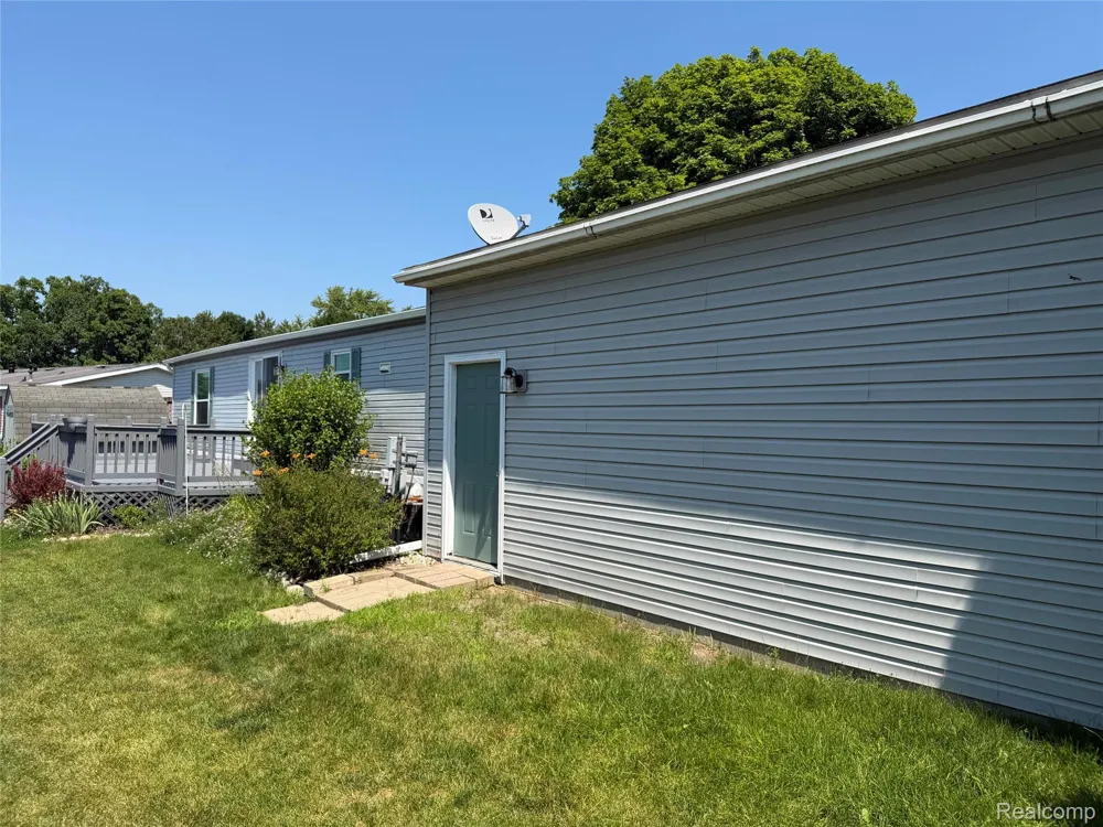 2500 Mann Road Clarkston City, MI 48346