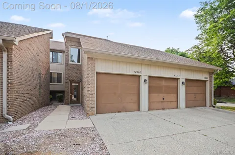 42366 Lochmoor Street
