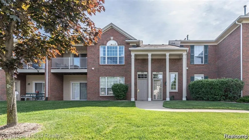 24208 Chesapeake Circle Commerce Charter Township, MI 48390