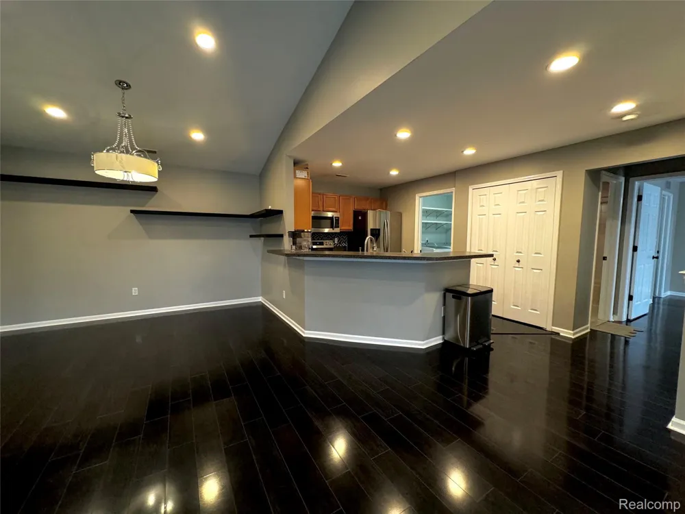 24208 Chesapeake Circle Commerce Charter Township, MI 48390
