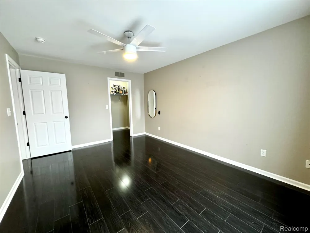 24208 Chesapeake Circle Commerce Charter Township, MI 48390