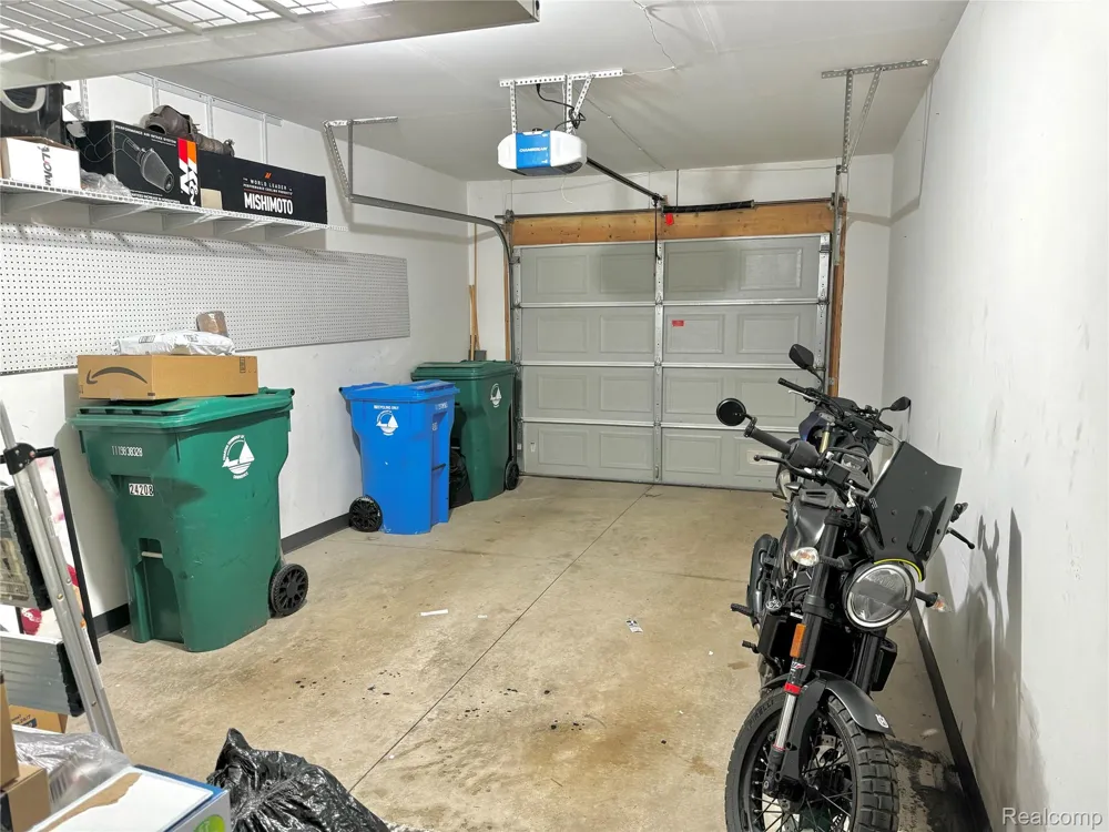 24208 Chesapeake Circle Commerce Charter Township, MI 48390