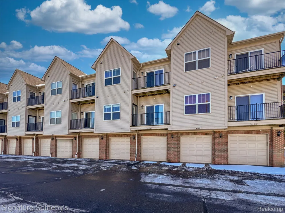 41614 Hamlet Lane #57 Novi City, MI 48375