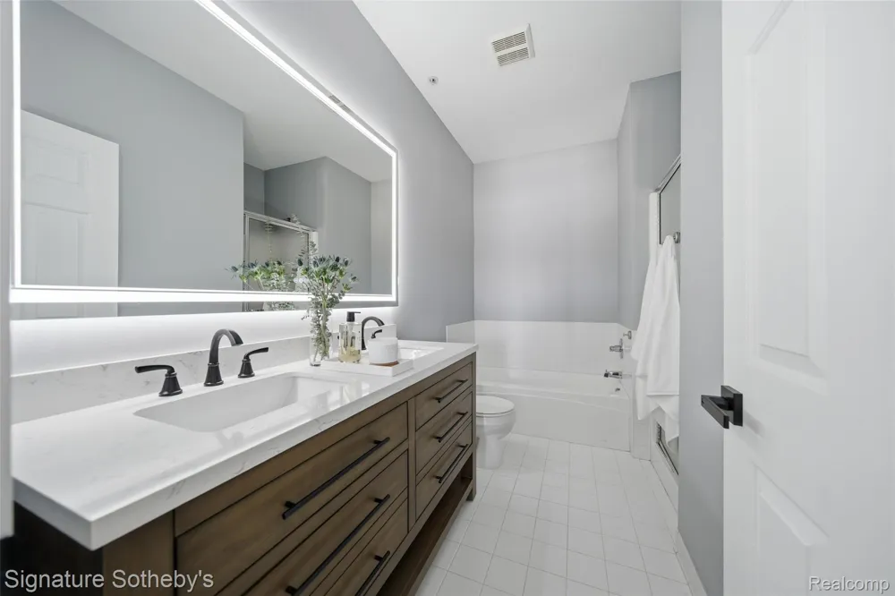41614 Hamlet Lane #57 Novi City, MI 48375