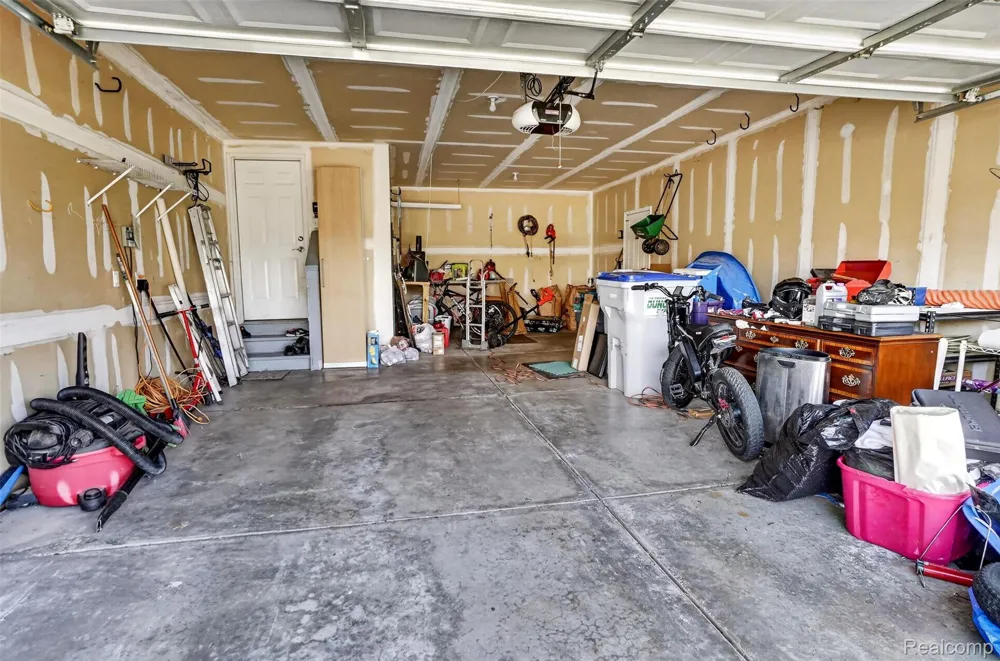 59371 Peters Barn Drive Lyon Charter Township, MI 48178