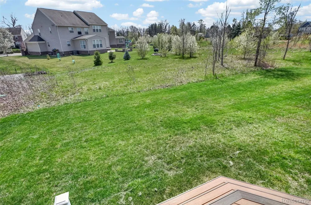 59371 Peters Barn Drive Lyon Charter Township, MI 48178