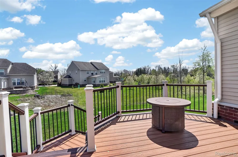59371 Peters Barn Drive Lyon Charter Township, MI 48178