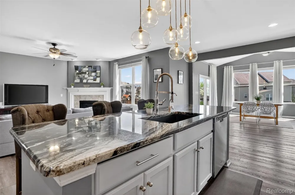 59371 Peters Barn Drive Lyon Charter Township, MI 48178
