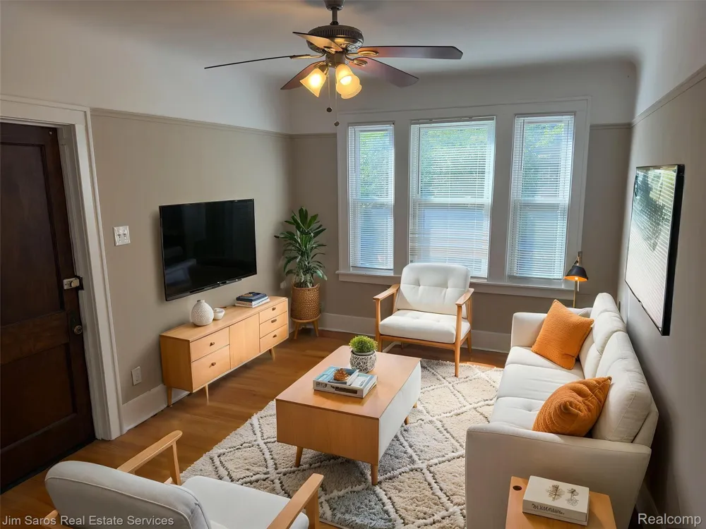900 Nottingham #2 Grosse Pointe Park City, MI 48230