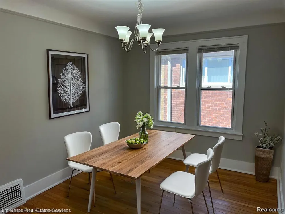 900 Nottingham #2 Grosse Pointe Park City, MI 48230