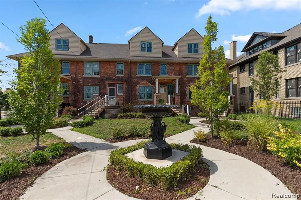 370 E Grand Boulevard Detroit City, MI 48207