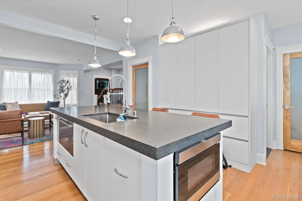 370 E Grand Boulevard Detroit City, MI 48207