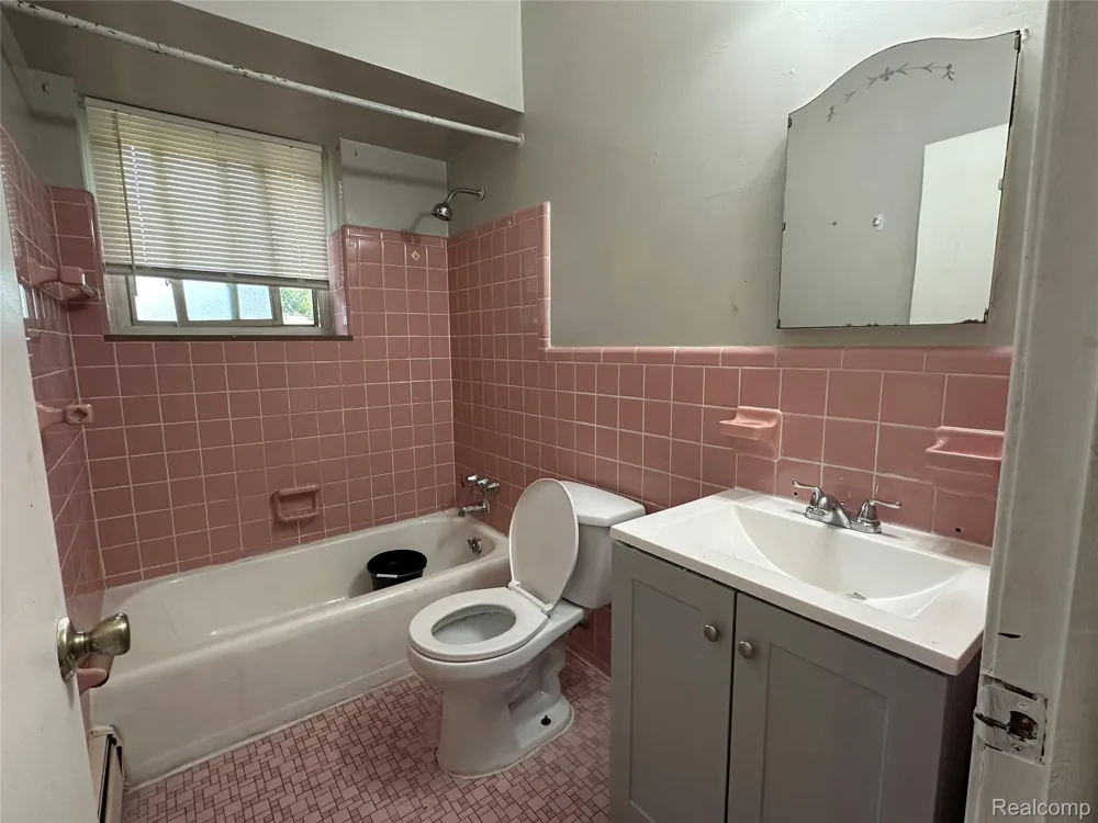 17274 Bentler Street Detroit City, MI 48219
