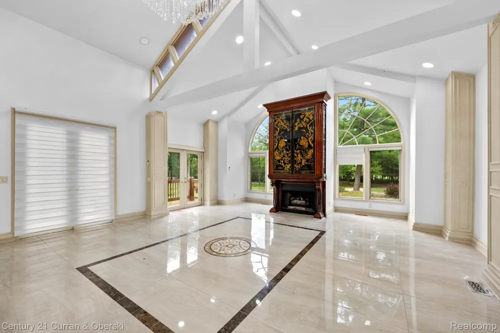 8785 Warren Road Superior Charter Township, MI 48170