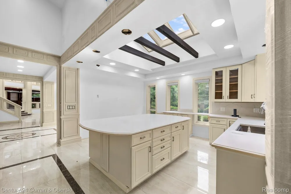 8785 Warren Road Superior Charter Township, MI 48170