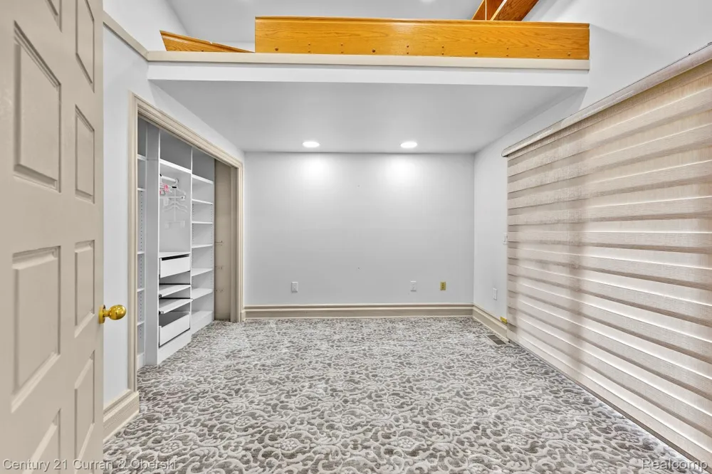 8785 Warren Road Superior Charter Township, MI 48170