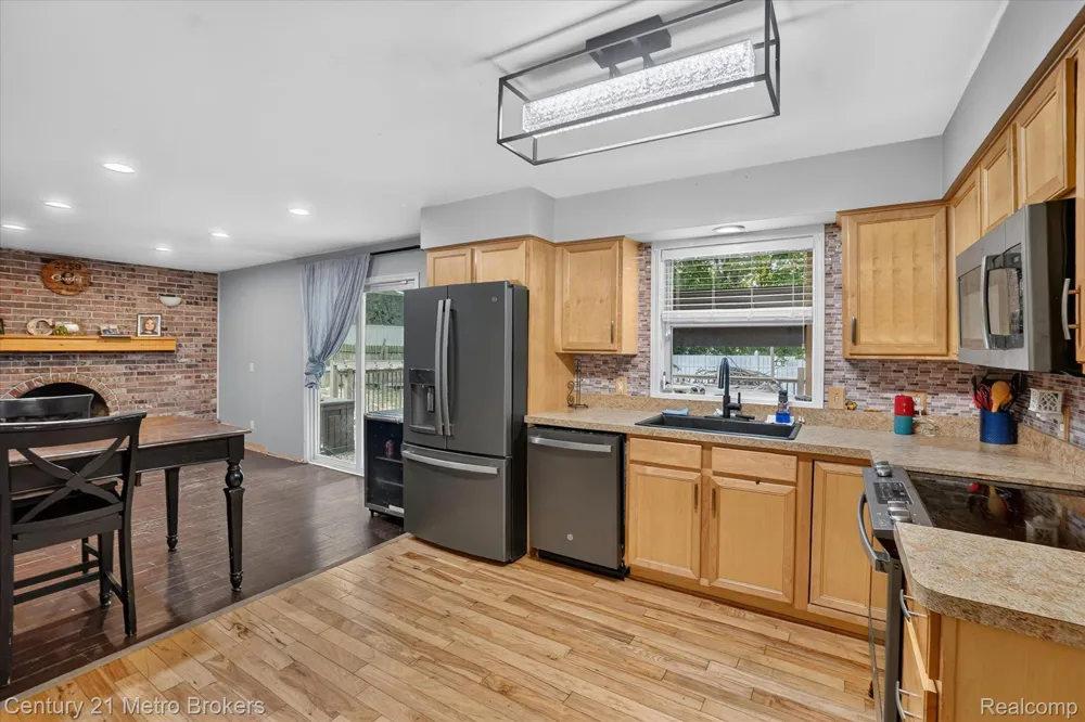 3047 Courtesy Drive Genesee Charter Township, MI 48506