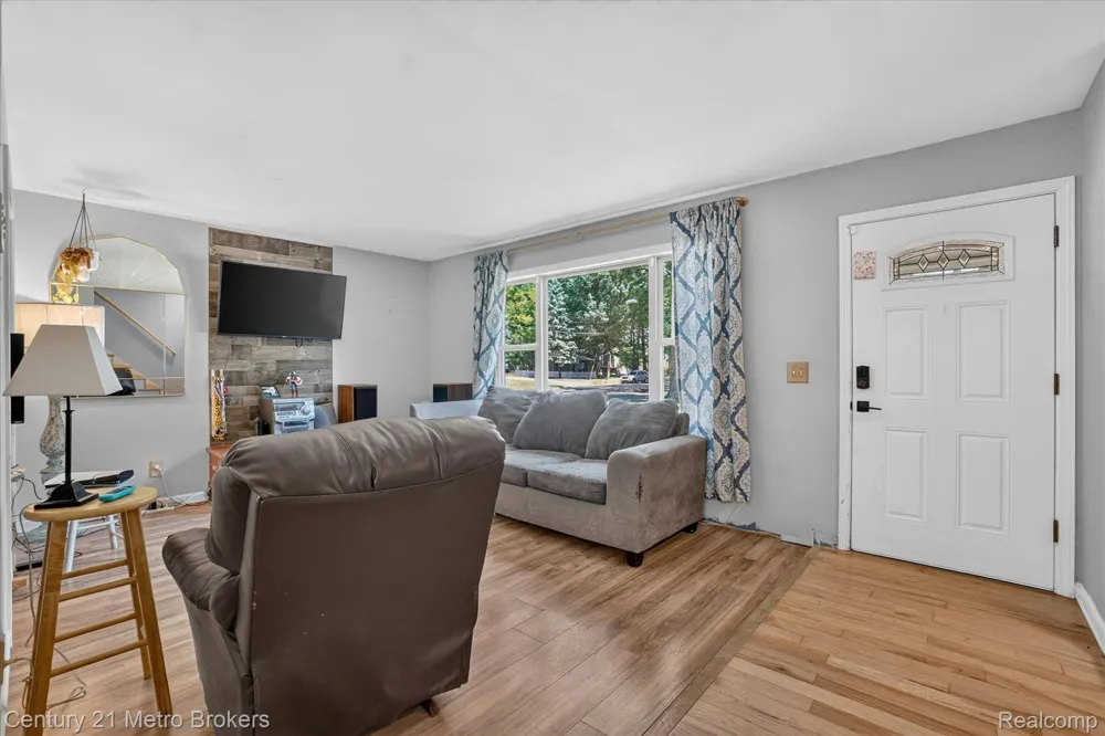 3047 Courtesy Drive Genesee Charter Township, MI 48506