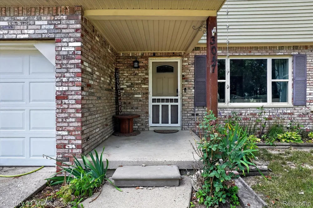 3047 Courtesy Drive Genesee Charter Township, MI 48506