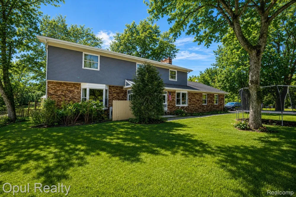 8855 Gross Road Lima Township, MI 48130