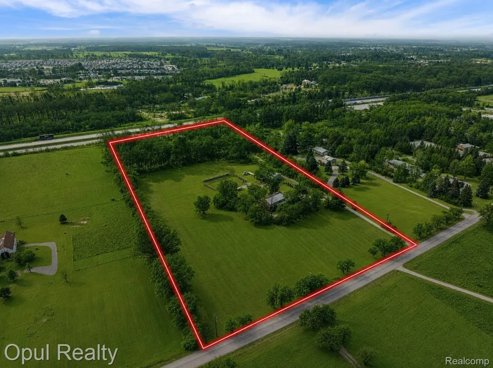 8855 Gross Road Lima Township, MI 48130