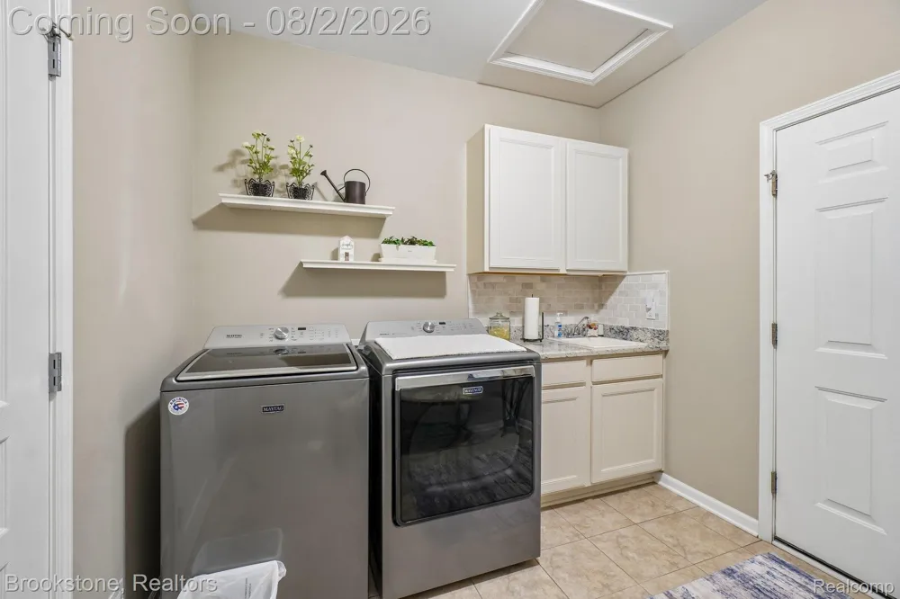 9350 Pebble Beach Lane Grand Blanc Charter Township, MI 48439