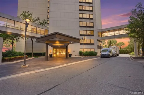 300 Riverfront Drive