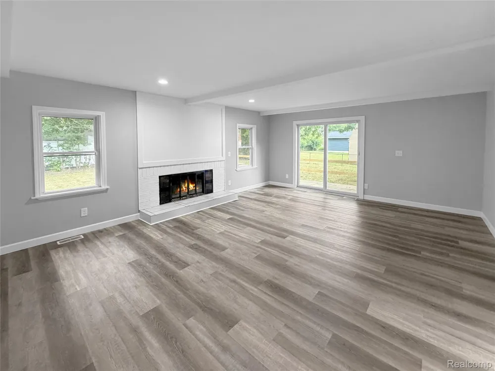1380 Audrey Street Burton City, MI 48509