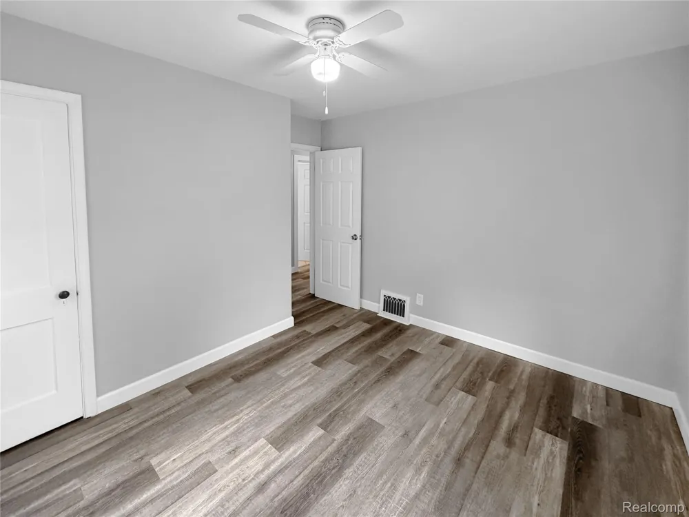 1380 Audrey Street Burton City, MI 48509