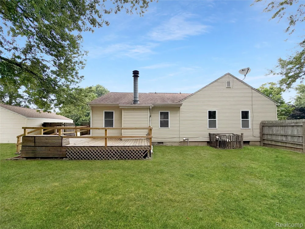 1380 Audrey Street Burton City, MI 48509