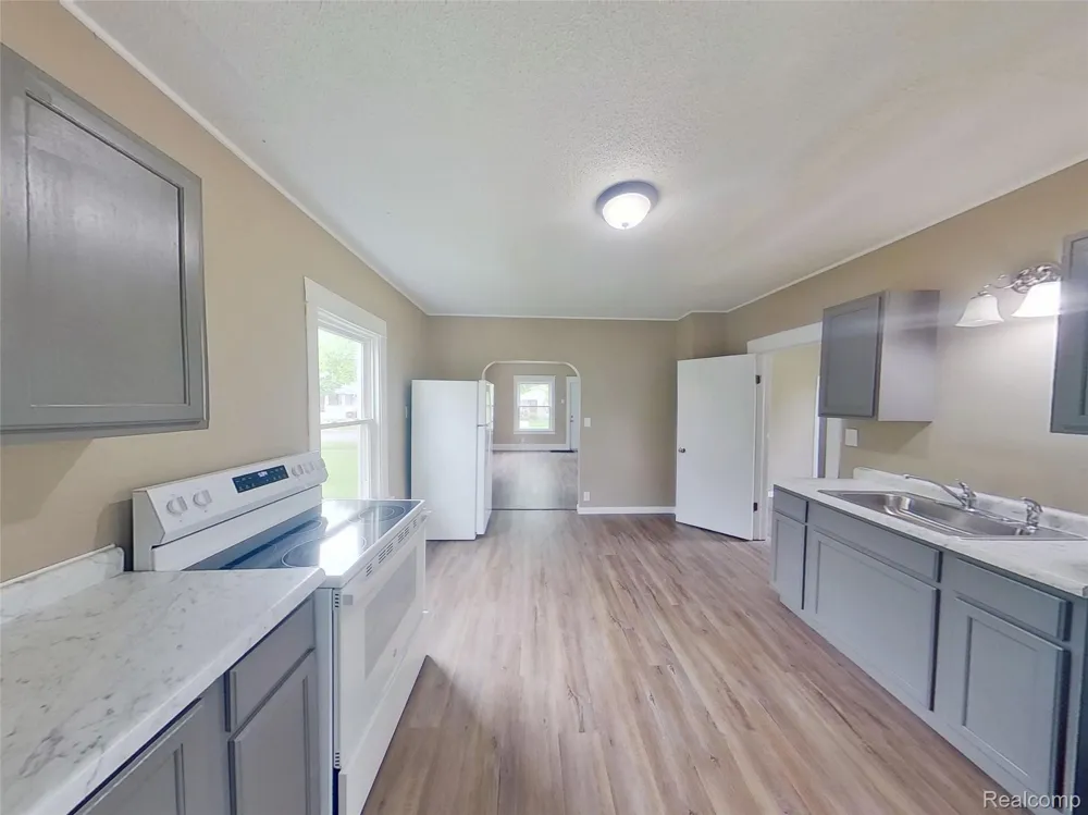 230 Almyra Avenue #Upper Monroe City, MI 48161
