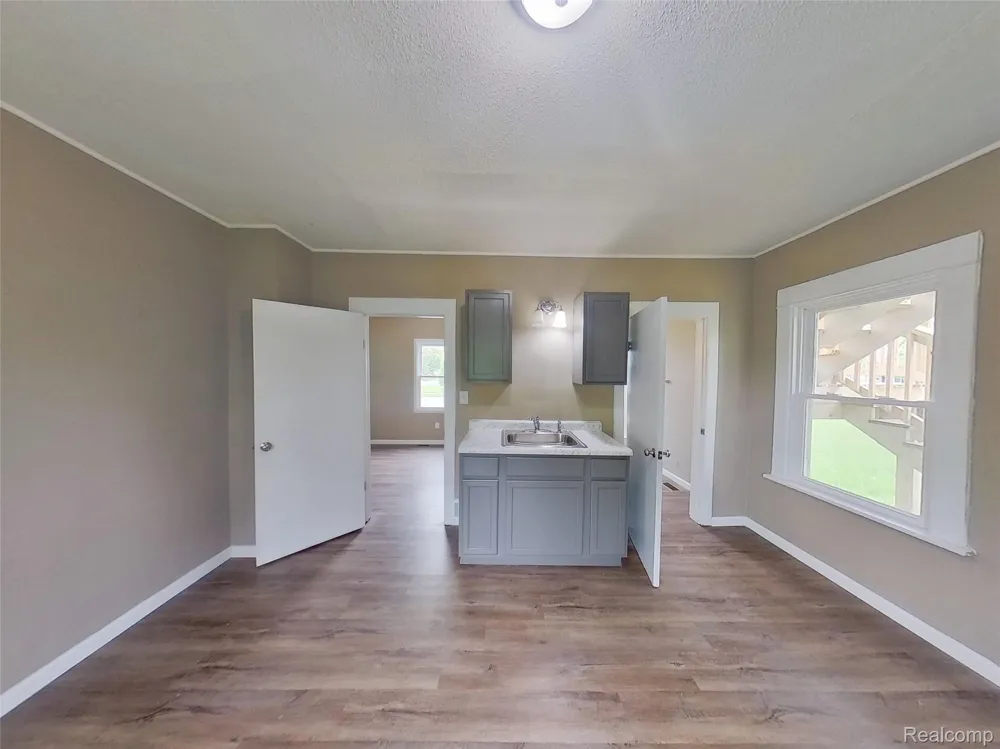 230 Almyra Avenue #Upper Monroe City, MI 48161