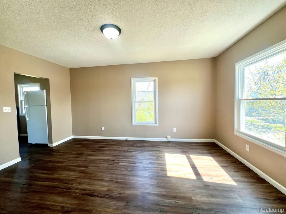230 Almyra Avenue #Upper Monroe City, MI 48161
