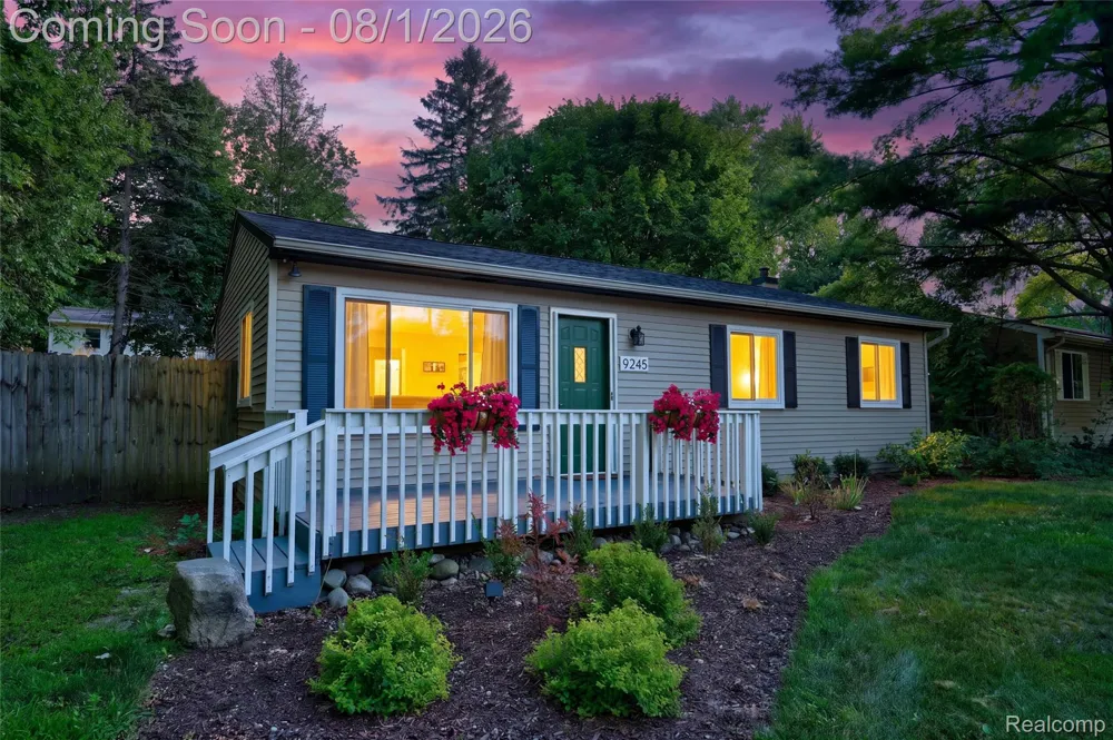 9245 Debby Jo Drive Springfield Charter Township, MI 48346