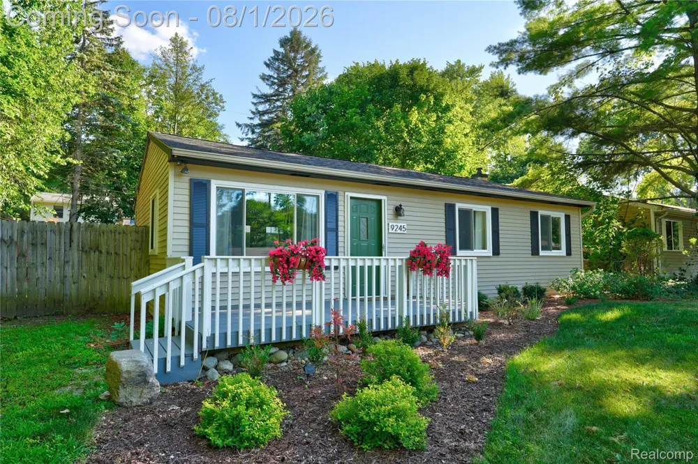 9245 Debby Jo Drive Springfield Charter Township, MI 48346