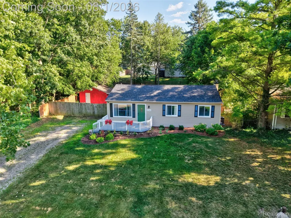 9245 Debby Jo Drive Springfield Charter Township, MI 48346