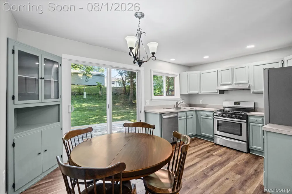 9245 Debby Jo Drive Springfield Charter Township, MI 48346