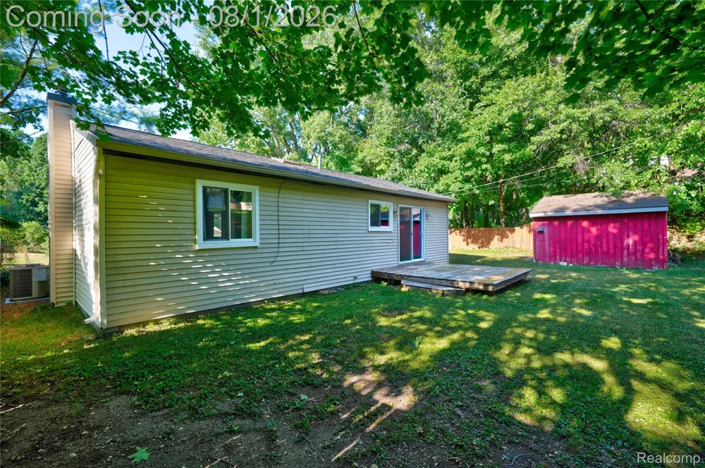 9245 Debby Jo Drive Springfield Charter Township, MI 48346