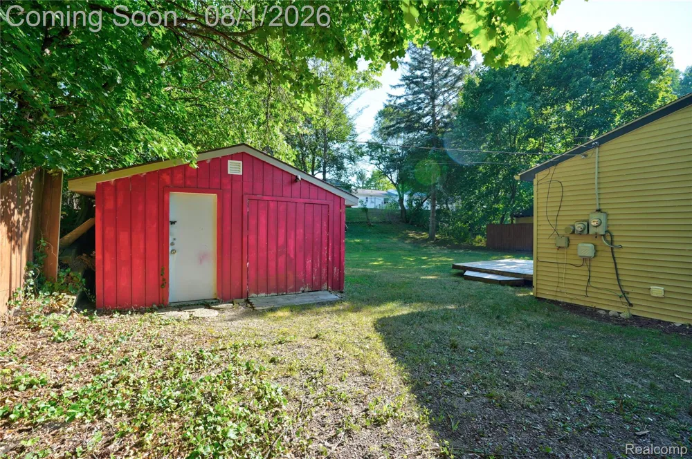 9245 Debby Jo Drive Springfield Charter Township, MI 48346