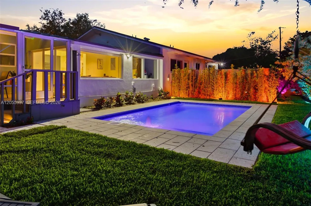 10795 SW 34th St Miami, FL 33165