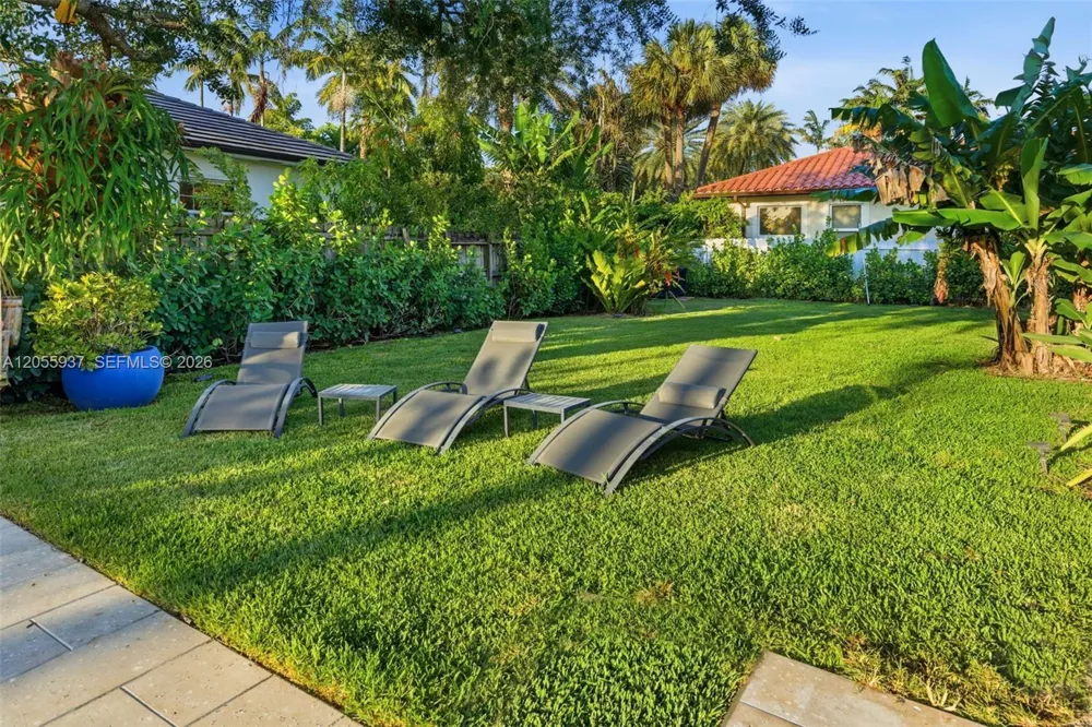 10795 SW 34th St Miami, FL 33165